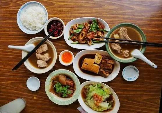 新加坡 vs 中国台北推荐，你选鸡腿饭还是麻辣锅？